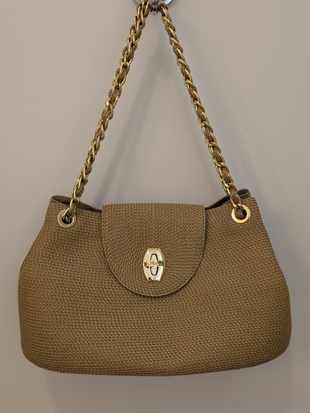 Eric Javits New York Squishee Woven Shoulder Bag Gold Chain Raffia Purse